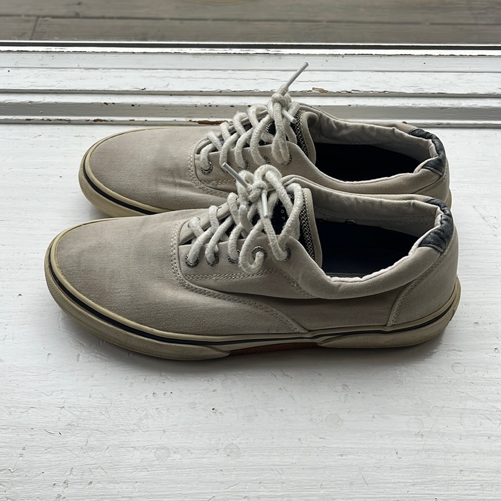 Sperry topsider